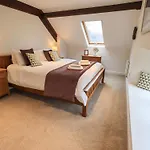 Middlerigg Tatil Evi